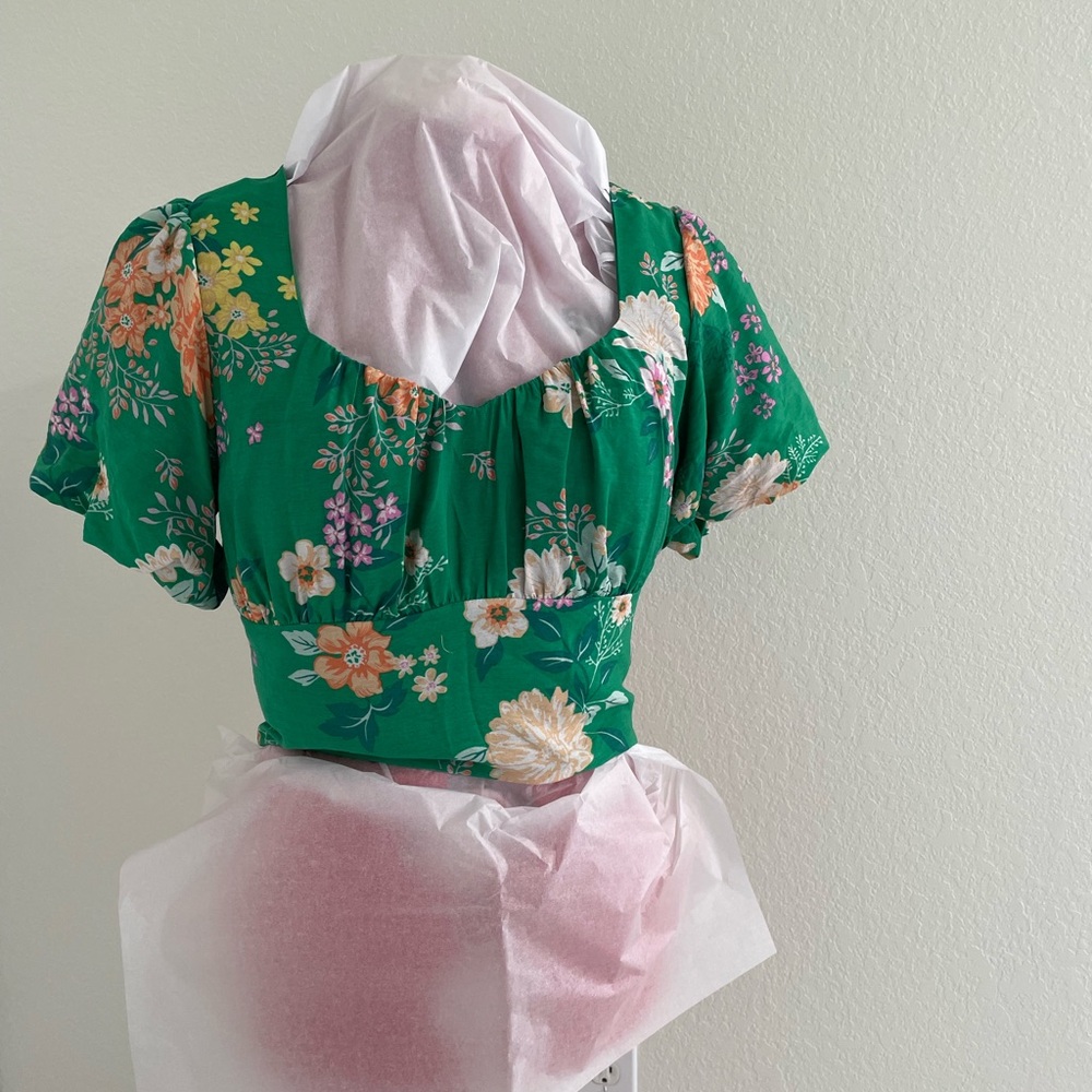 Floral Green Women's Crop Top